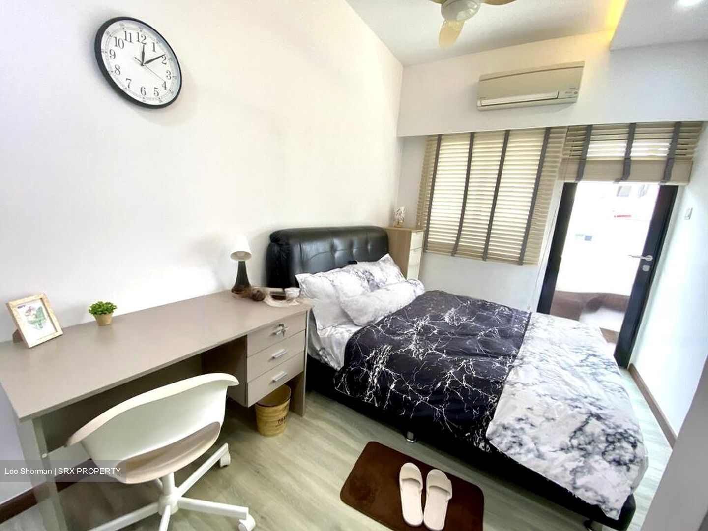 Gryphon Terrace (D5), Terrace #443479141